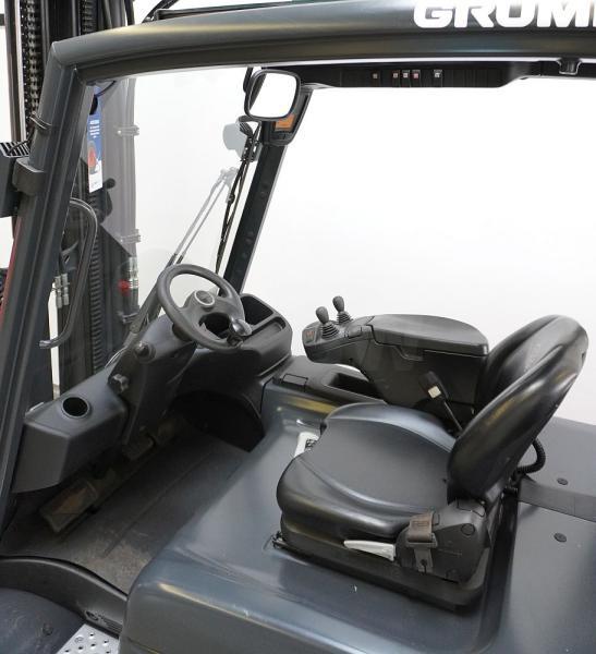 Electric forklift E 30 L 387 E 30 L 387- Photo 3