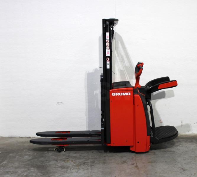 Stacker L 14 AP i 1173 L 14 AP i 1173- Photo 4