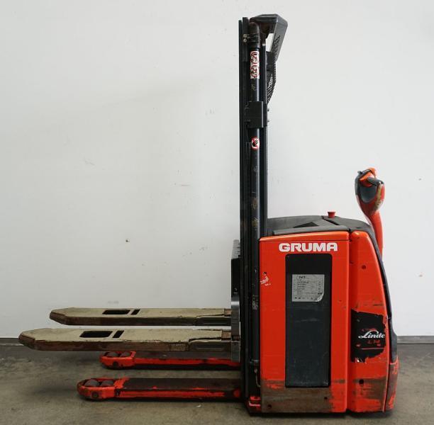 Stacker L 14 1173 L 14 1173- Photo 3