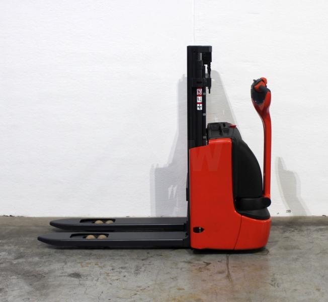 Stacker L 10 1172 L 10 1172- Photo 3