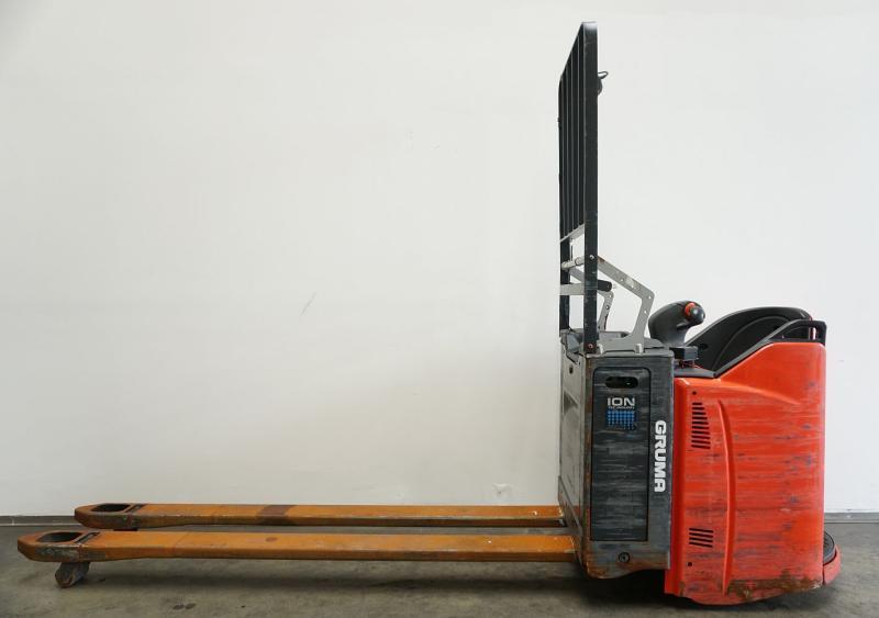 Pallet truck T 20 SP ION 131 T 20 SP ION 131- Photo 4