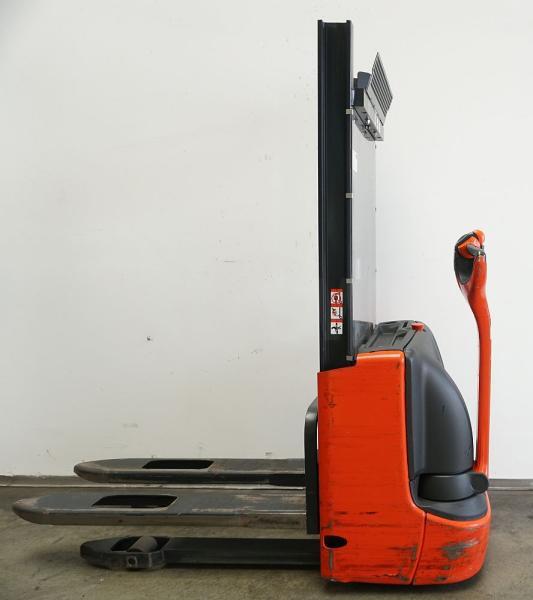 Stacker L 10 B 1172 L 10 B 1172- Photo 3