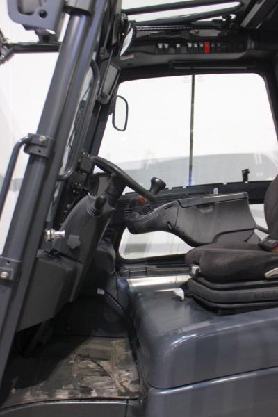 Electric forklift E 30/600 HL 387 E 30/600 HL 387- Photo 3