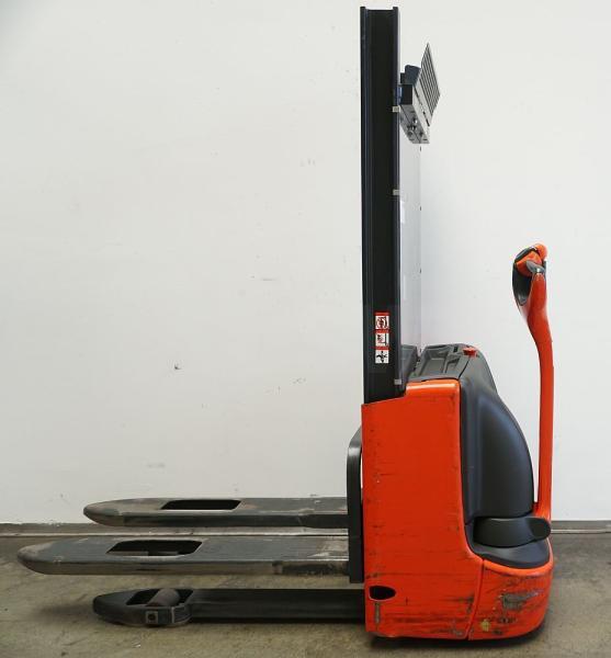 Stacker L 10 B 1172 L 10 B 1172- Photo 3