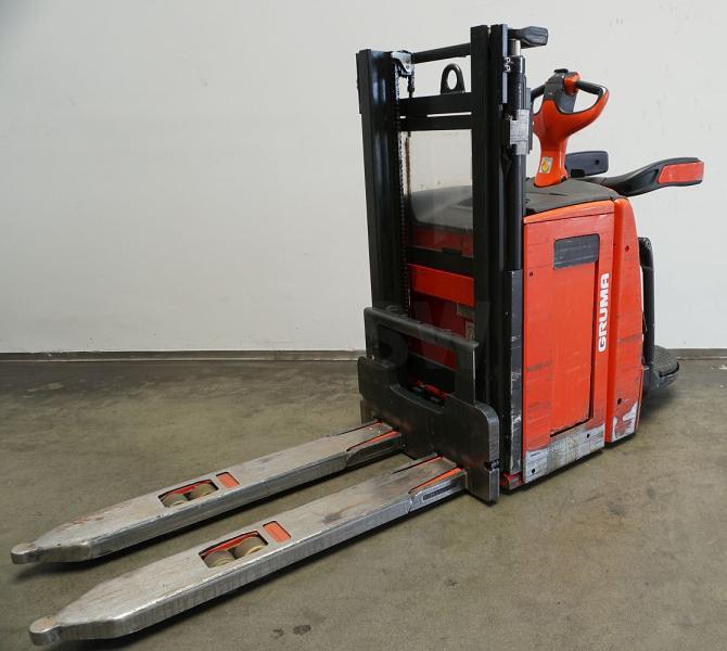 Stacker L 14 AP 1173 L 14 AP 1173- Photo 2