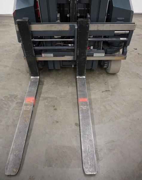 4-way reach truck CBE3000 CBE3000- Photo 9