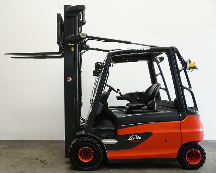 Electric forklift E 30 L 387 E 30 L 387- Photo 4