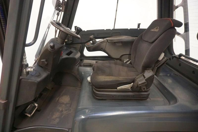 Electric forklift E 35 HL 387 E 35 HL 387- Photo 3