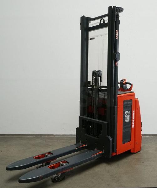 Stacker L 16 i 1173 L 16 i 1173- Photo 2