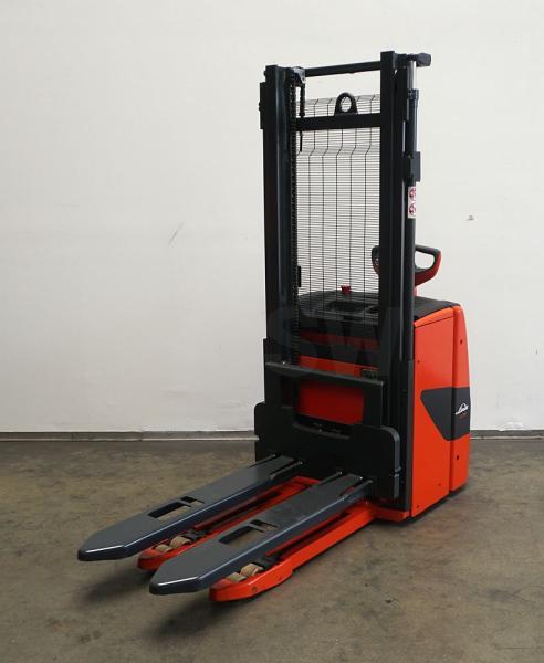 Stacker L 14 i 1173 L 14 i 1173- Photo 2