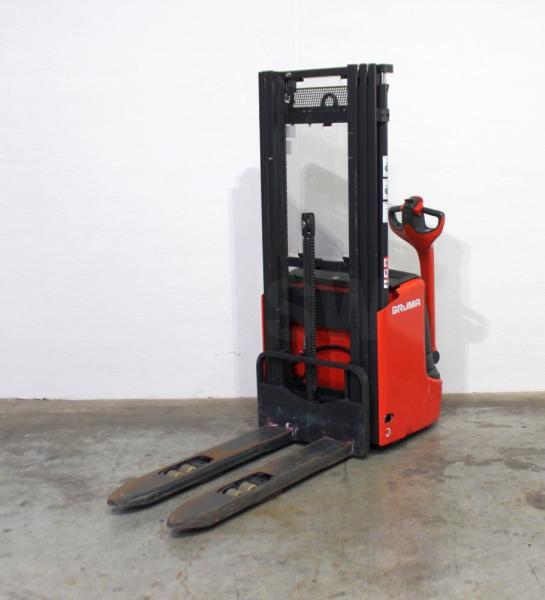 Stacker L 12 i 1172-01 L 12 i 1172-01- Photo 2