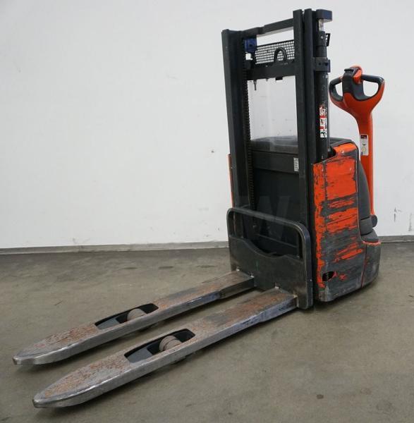 Stacker L 12 1172 L 12 1172- Photo 2