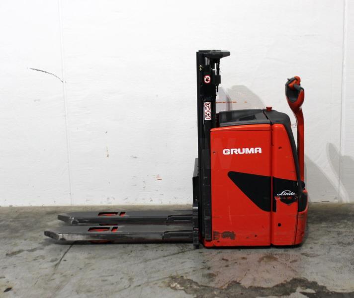 Stacker L 16 1173 L 16 1173- Photo 3