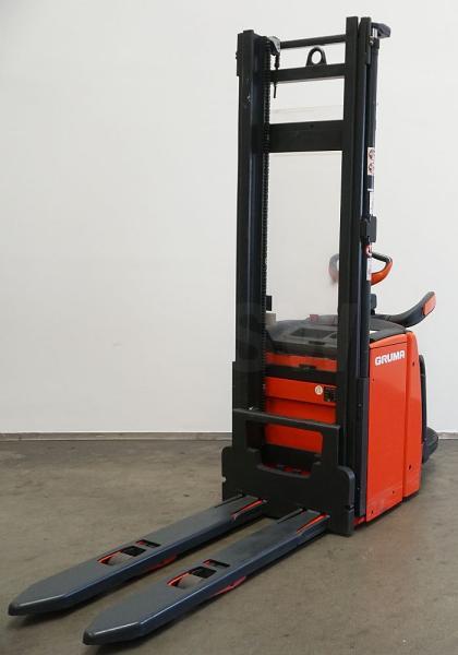 Stacker L 14 AP i 1173 L 14 AP i 1173- Photo 2