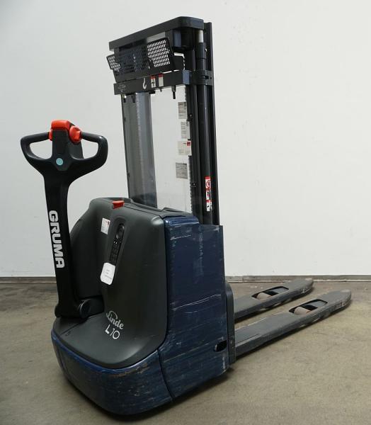 Stacker L 10 B 1172 L 10 B 1172- Photo 6