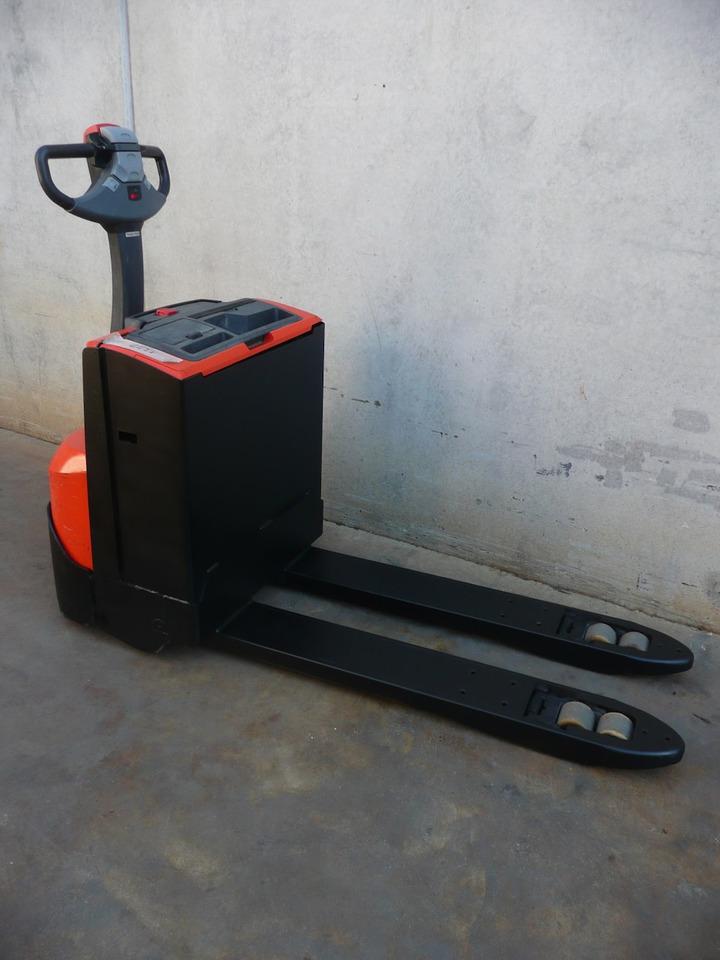 Pallet truck LWE 180 LWE 180- Photo 4