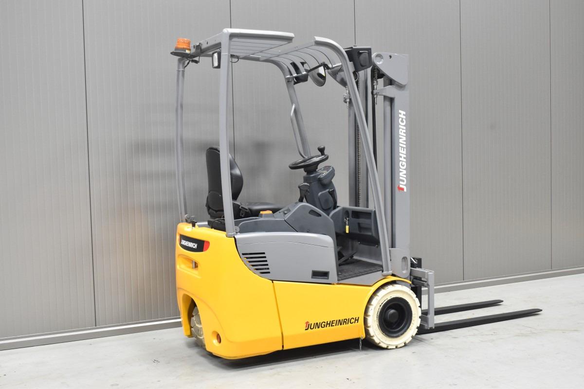 Electric forklift EFG 110 EFG 110- Photo 4