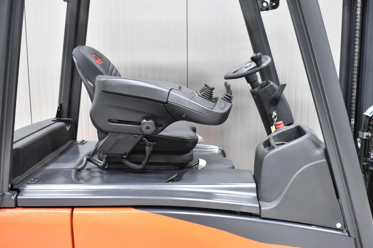 Electric forklift E 16 PH-02 E 16 PH-02- Photo 5