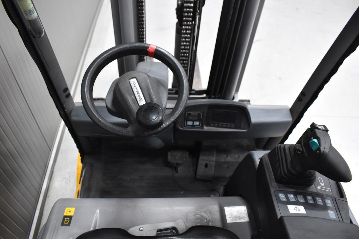 Electric forklift EFG 215 EFG 215- Photo 7