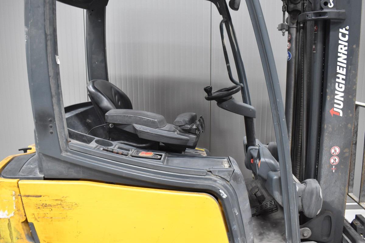 Electric forklift EFG 320 EFG 320- Photo 5