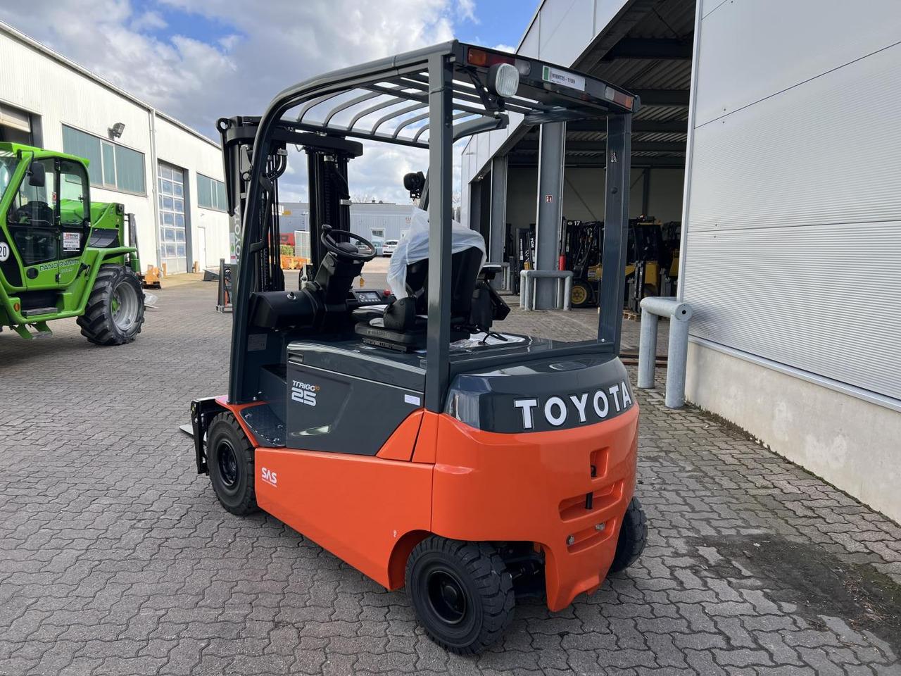 Electric forklift Toyota 8 FBMT 25 / nur 520 h! Toyota 8 FBMT 25 / nur 520 h!- Photo 2