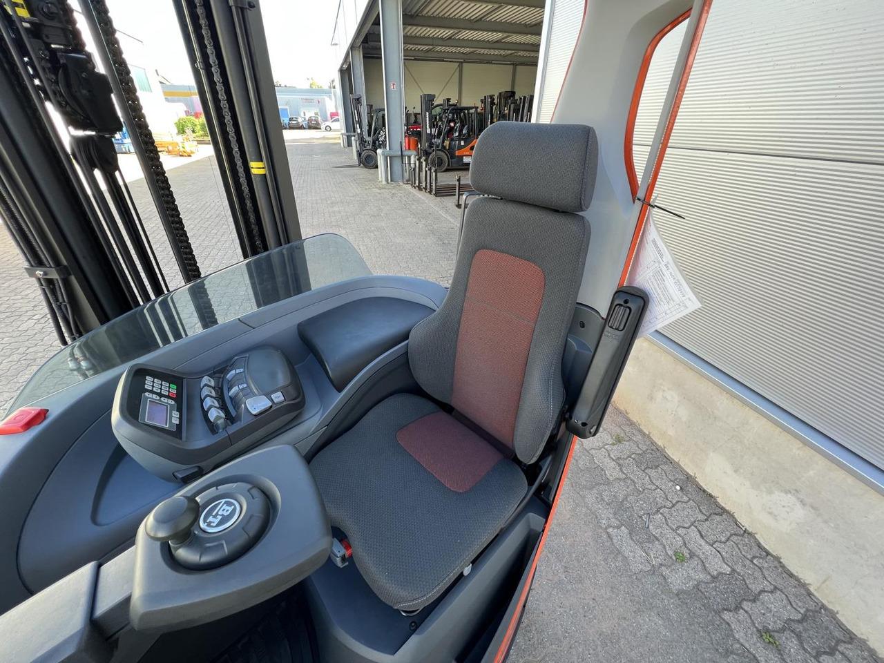 Reach truck Toyota RRE 160 H / Akku neu! Toyota RRE 160 H / Akku neu!- Photo 5