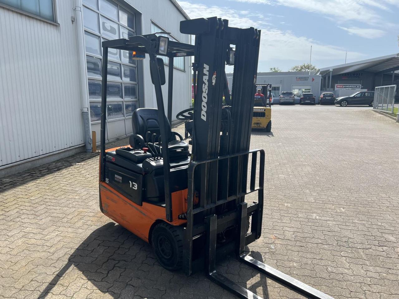 Electric forklift Doosan B 13 R-5 AC Doosan B 13 R-5 AC- Photo 3