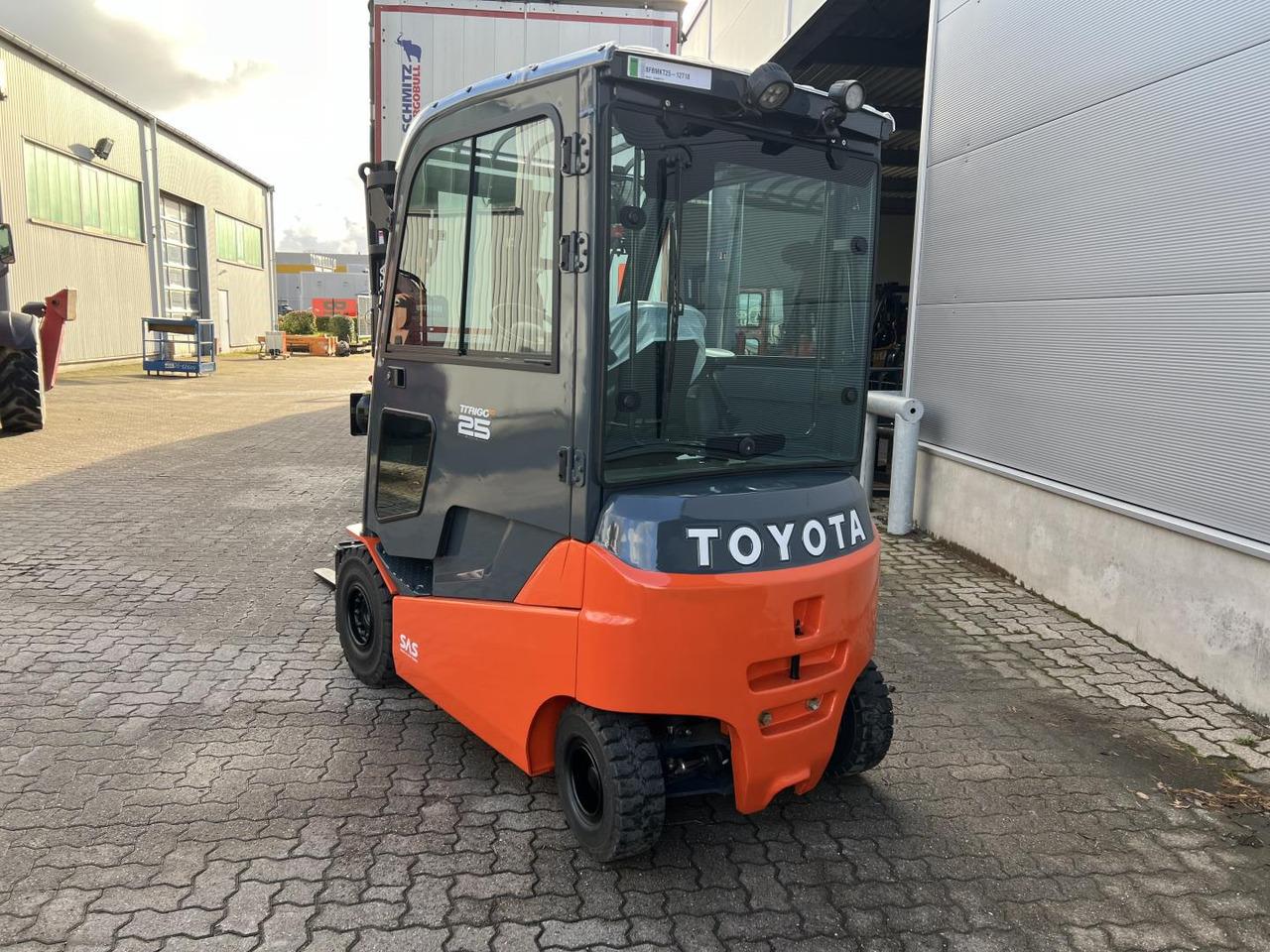 Electric forklift Toyota 8 FBMKT 25 / Akku überh.! Toyota 8 FBMKT 25 / Akku überh.!- Photo 2