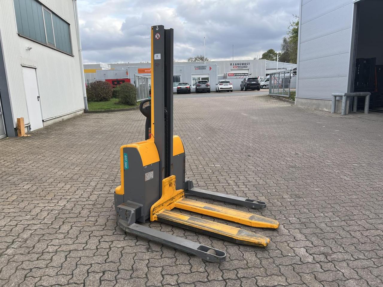 Stacker Jungheinrich EMC B10 Jungheinrich EMC B10- Photo 3