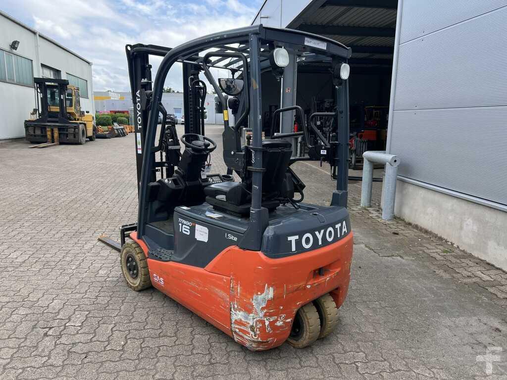 Electric forklift Toyota 8 FBE 16 T Toyota 8 FBE 16 T- Photo 2