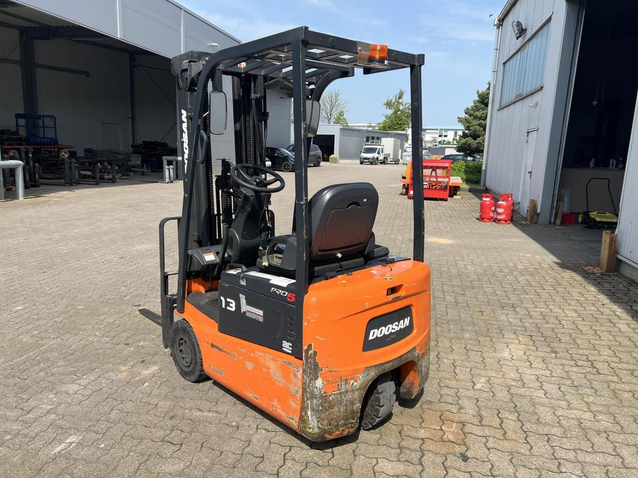 Electric forklift Doosan B 13 R-5 AC Doosan B 13 R-5 AC- Photo 2