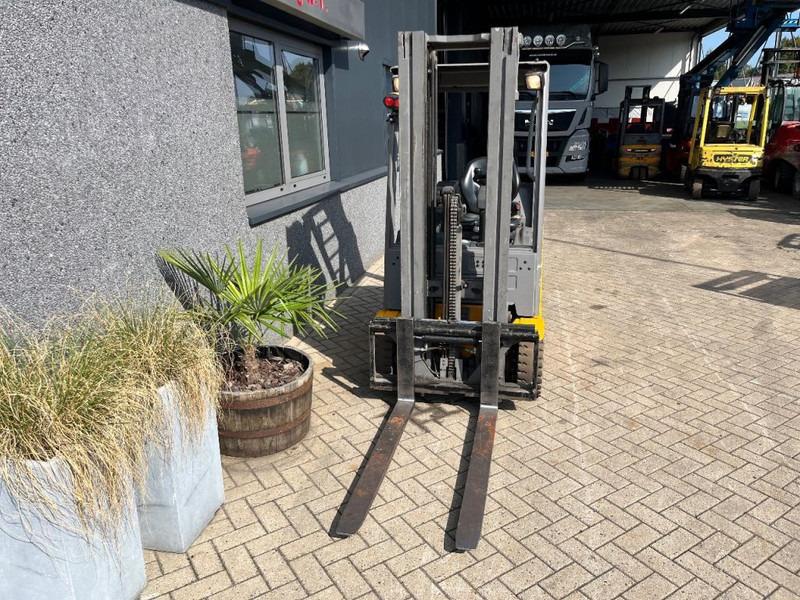 Electric forklift EFG215 EFG215 triplo460 freelift sideshift 2016 heftruck forklift electrisch EFG215 EFG215 triplo460 freelift sideshift 2016 heftruck forklift electrisch- Photo 4