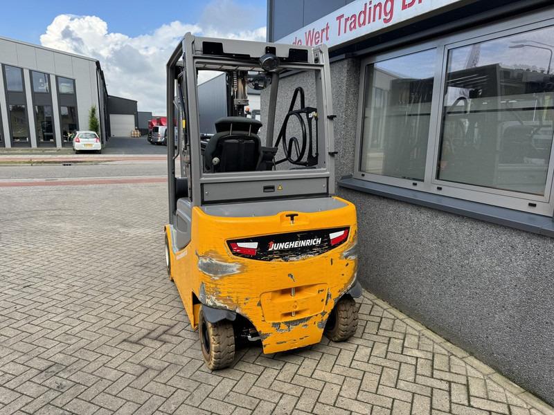 Electric forklift EFG 425S Triplo 500 Freelift/Sideshift/4e Functie Elektrisch 2016 EFG 425S Triplo 500 Freelift/Sideshift/4e Functie Elektrisch 2016- Photo 9