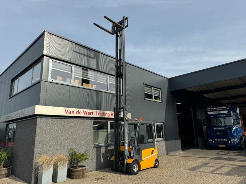 Electric forklift EFG430K Heftruck Triplo 650 Freelift/Sideshift/4e functie elektrisch accu 2016 EFG430K Heftruck Triplo 650 Freelift/Sideshift/4e functie elektrisch accu 2016- Photo 6