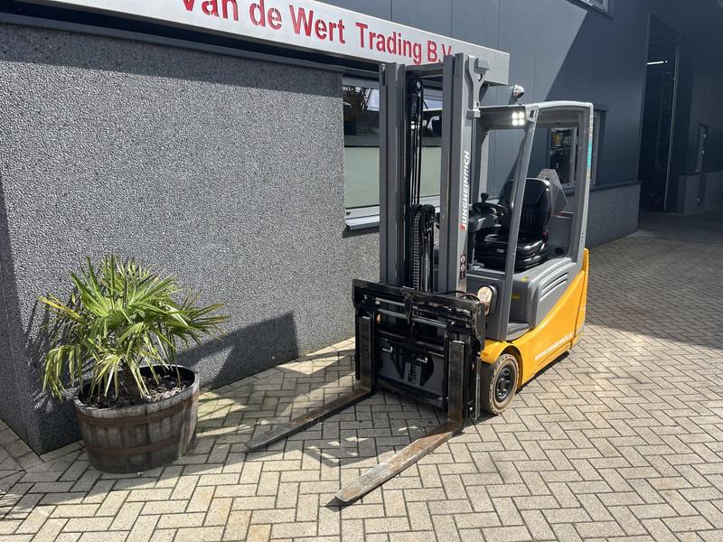 Electric forklift Heftruck JUNGHEINRICH EFG216K triplo freelift sideshift vorkversteller 2018 Heftruck JUNGHEINRICH EFG216K triplo freelift sideshift vorkversteller 2018- Photo 4