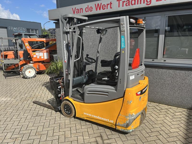 Electric forklift Heftruck JUNGHEINRICH EFG216K triplo freelift sideshift vorkversteller 2018 Heftruck JUNGHEINRICH EFG216K triplo freelift sideshift vorkversteller 2018- Photo 9