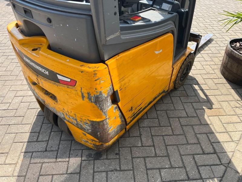 Electric forklift EFG215 EFG215 triplo460 freelift sideshift 2016 heftruck forklift electrisch EFG215 EFG215 triplo460 freelift sideshift 2016 heftruck forklift electrisch- Photo 10