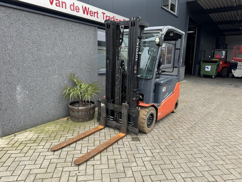 Electric forklift 8FBMT30 Triplo 470 Freelift/3e/4e functie elektrisch 2017 8FBMT30 Triplo 470 Freelift/3e/4e functie elektrisch 2017- Photo 3