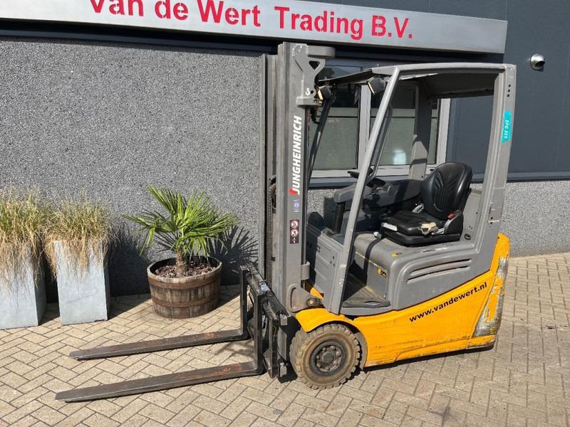 Electric forklift EFG215 EFG215 triplo460 freelift sideshift 2016 heftruck forklift electrisch EFG215 EFG215 triplo460 freelift sideshift 2016 heftruck forklift electrisch- Photo 2