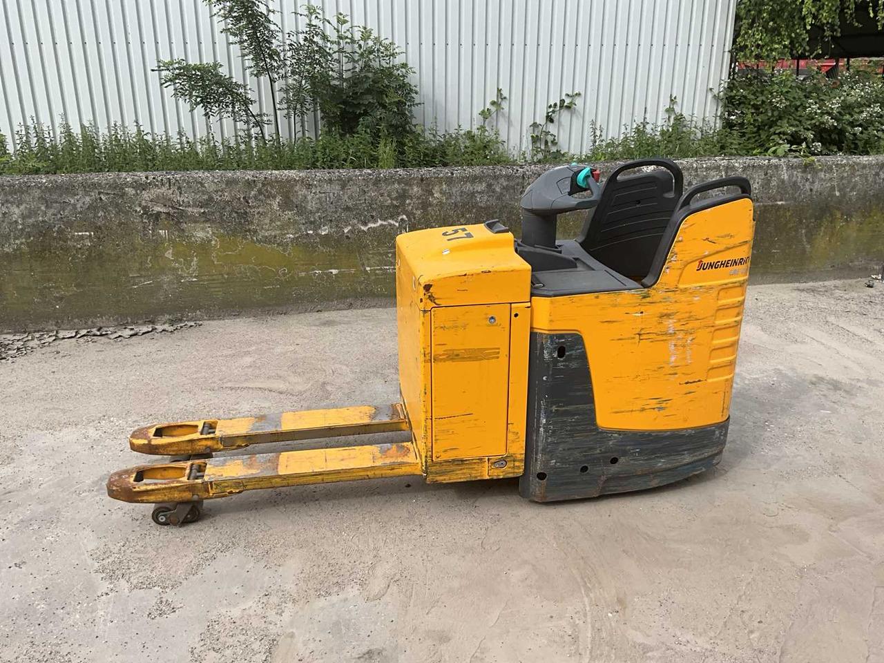 Pallet truck ERE225 IP ERE225 IP- Photo 4