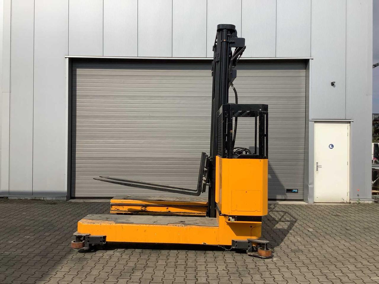 Reach truck E4S50/25/90TR E4S50/25/90TR- Photo 6