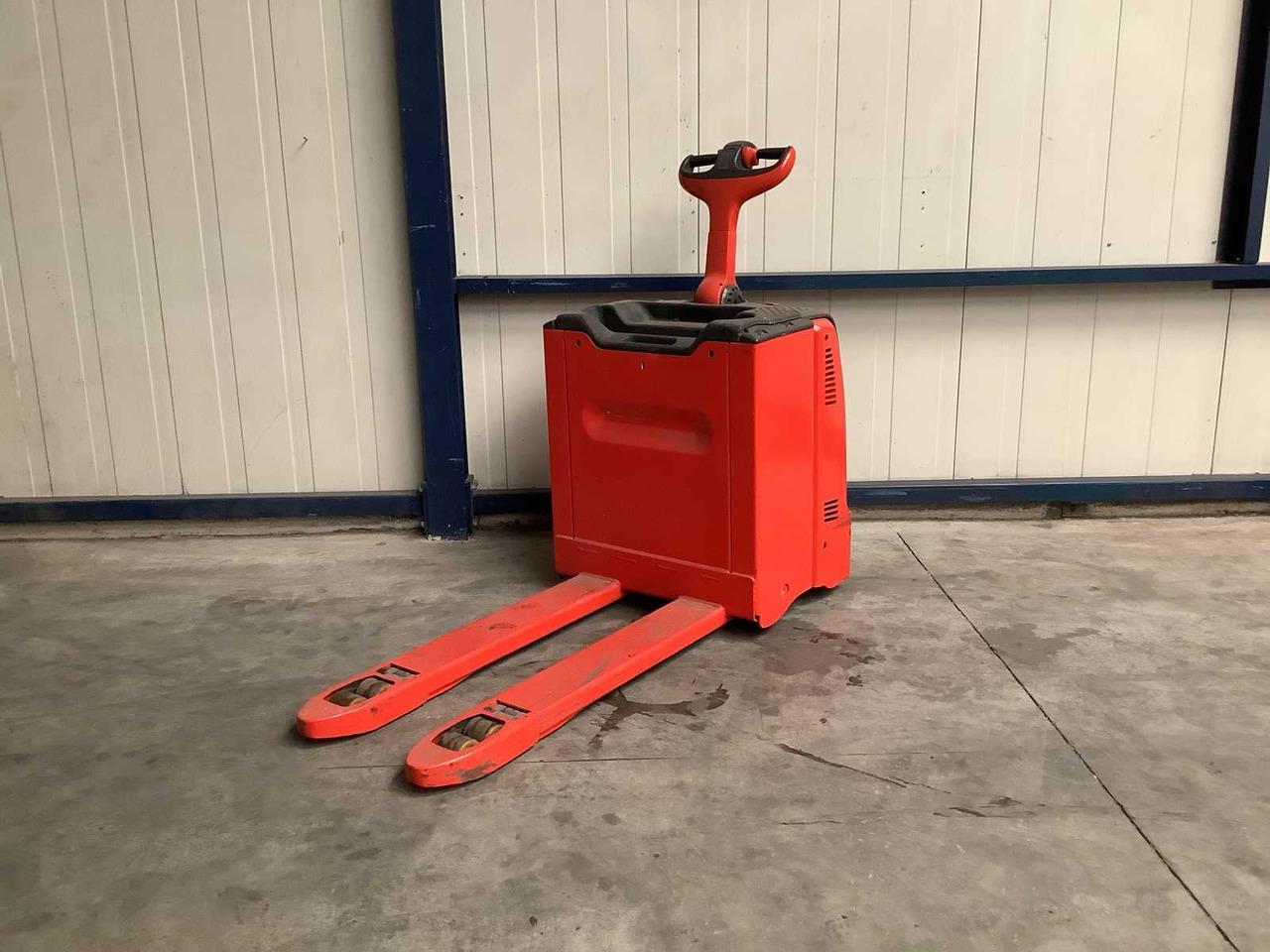 Pallet truck T30 T30- Photo 2