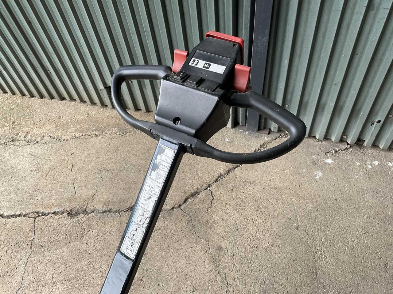 Pallet truck CLL180 CLL180- Photo 8