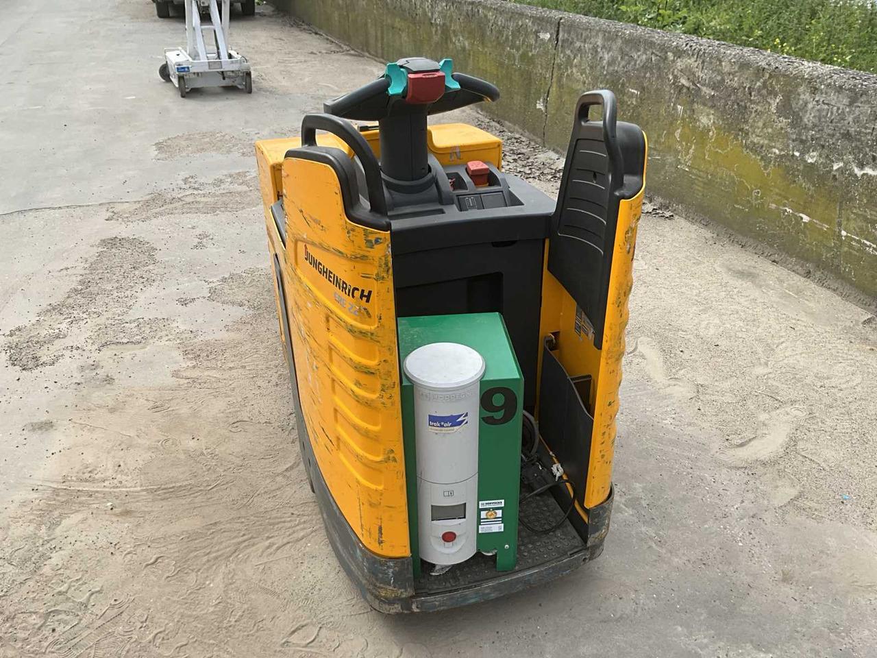 Pallet truck ERE225 IP ERE225 IP- Photo 8