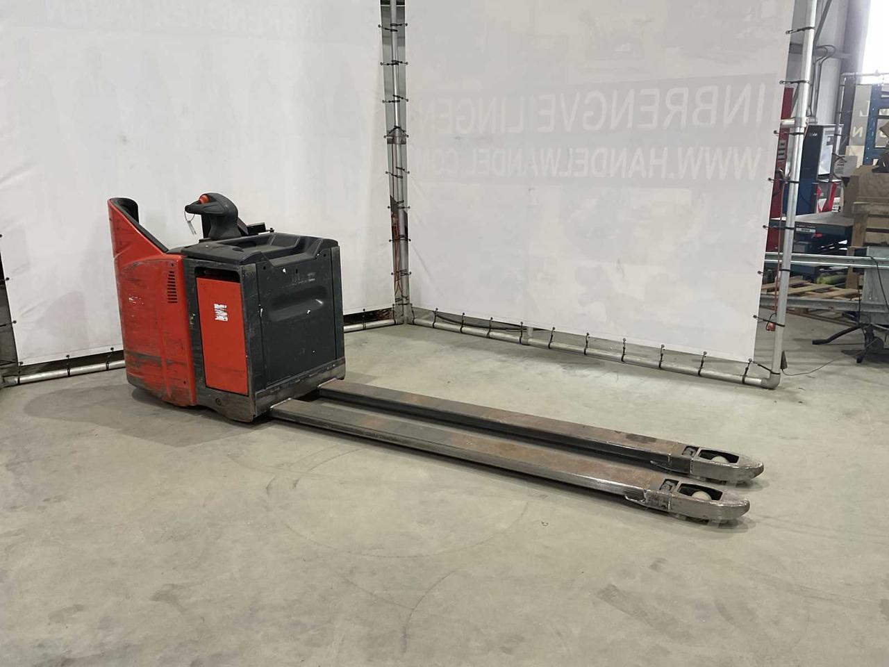 Pallet truck T20-SP T20-SP- Photo 3