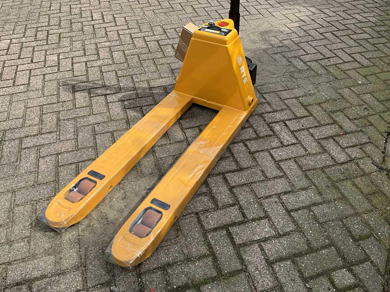 Pallet truck 5854 5854- Photo 3