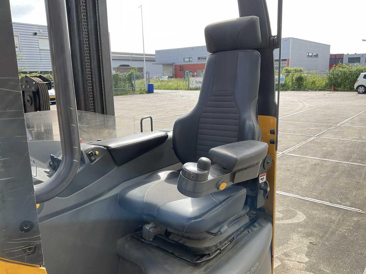 Reach truck UMS200DTFVRF630 UMS200DTFVRF630- Photo 10