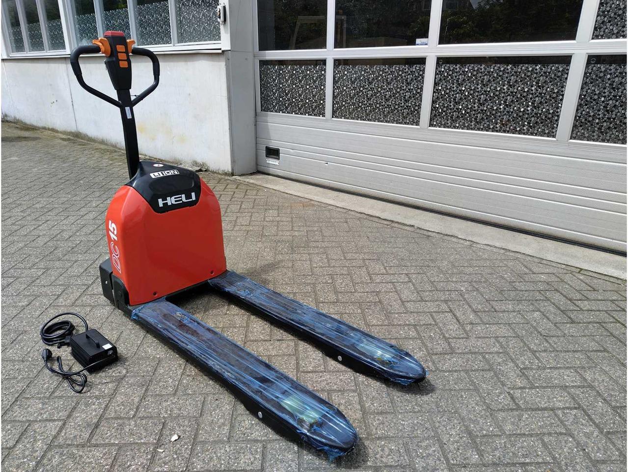 Pallet truck 1500kg 1500kg- Photo 6