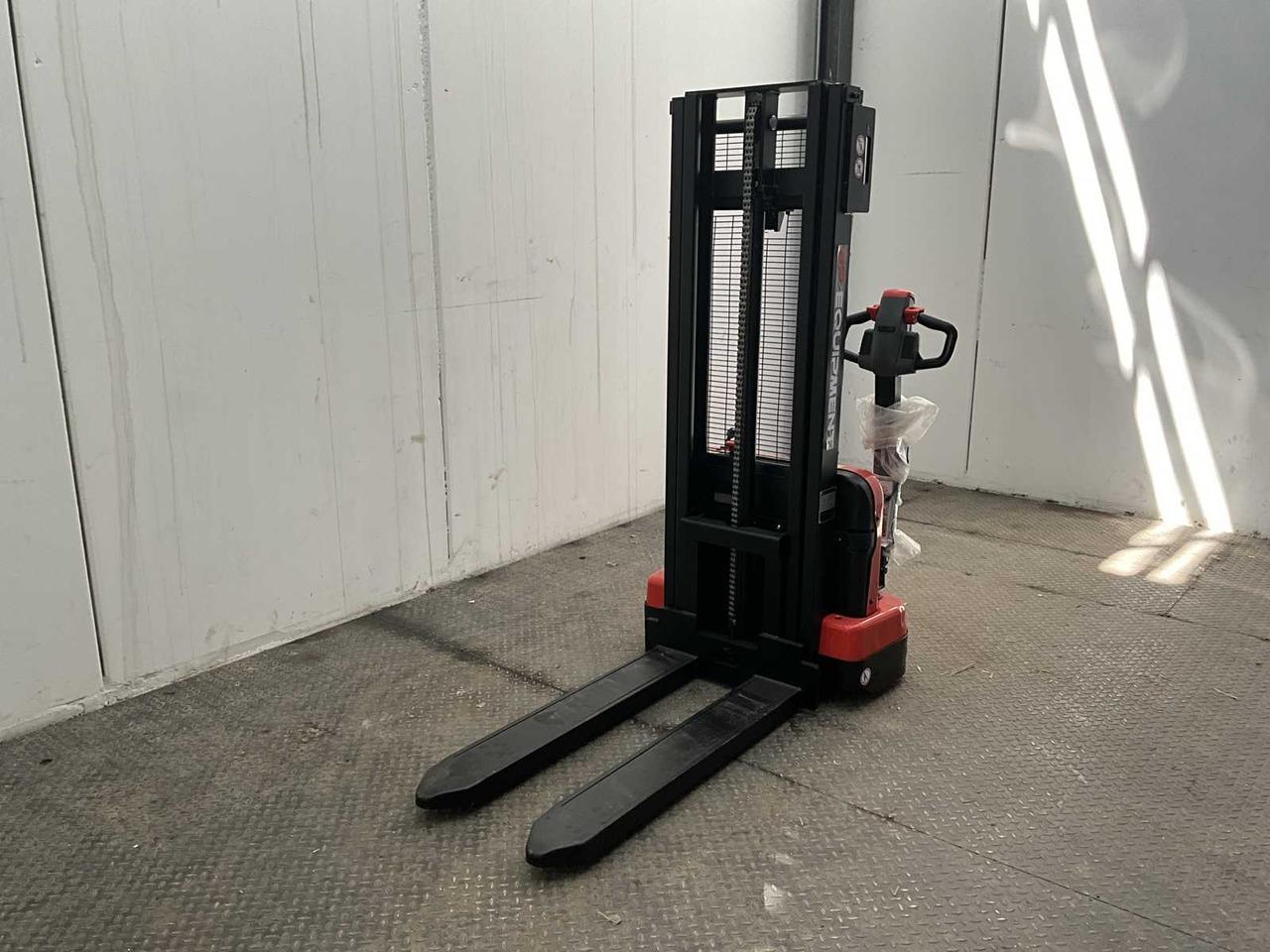 Pallet truck EST 124 EST 124- Photo 3