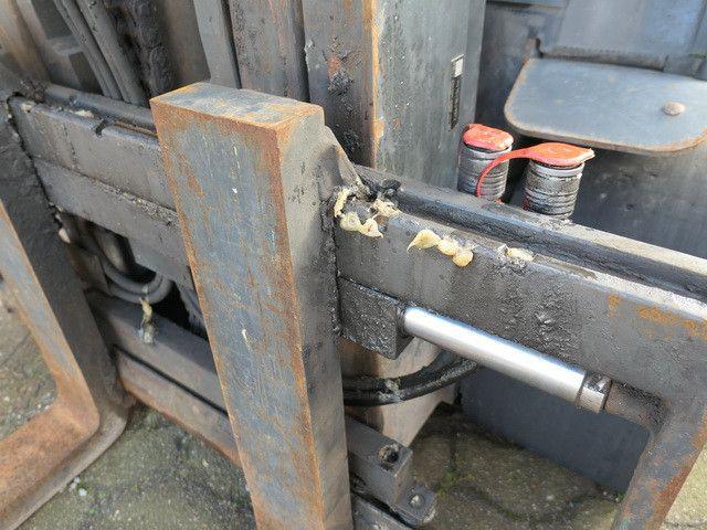 Forklift- Photo 4